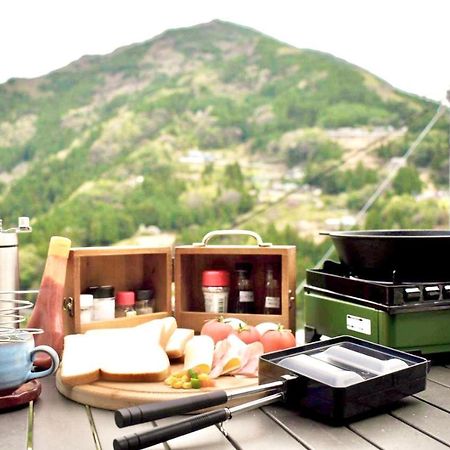 古民家グランピングmatoba Hotel Miyoshi  Bagian luar foto